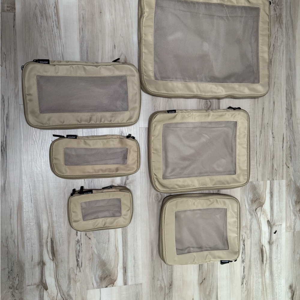 MONOS Beige Compression Packing Cubes Set
